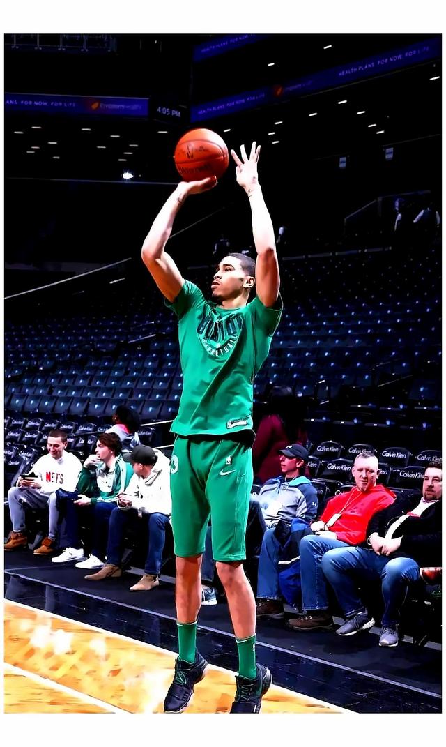 九游体育-塔图姆迎来十赛季高光表现，澳大利亚队球迷沸腾！的简单介绍